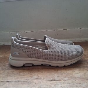 Skechers Light Gray Mesh Slip-Ons
